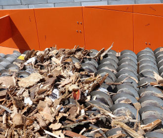 Altholz wird aufbereitet